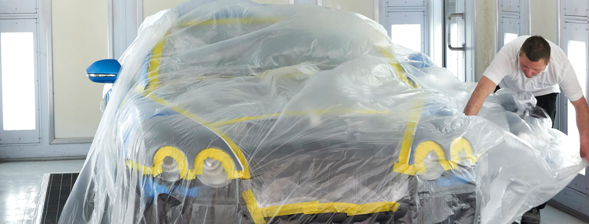 Automotive masking film: advantages for car protection